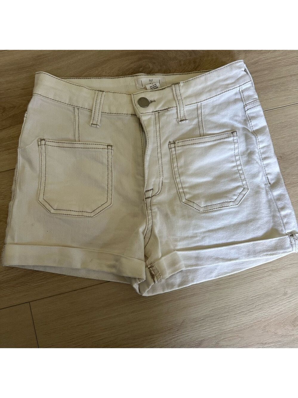 Ivy and main - High-Rise White Women’s Denim Shorts